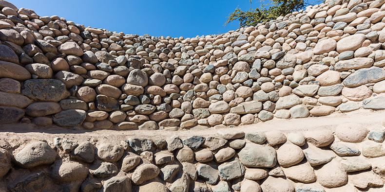 cantalloc walls nazca